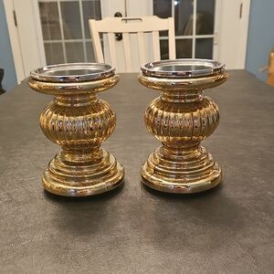 Valerie Parr Hill Luxurious Gold Illuminated Pedestal Candle Holders